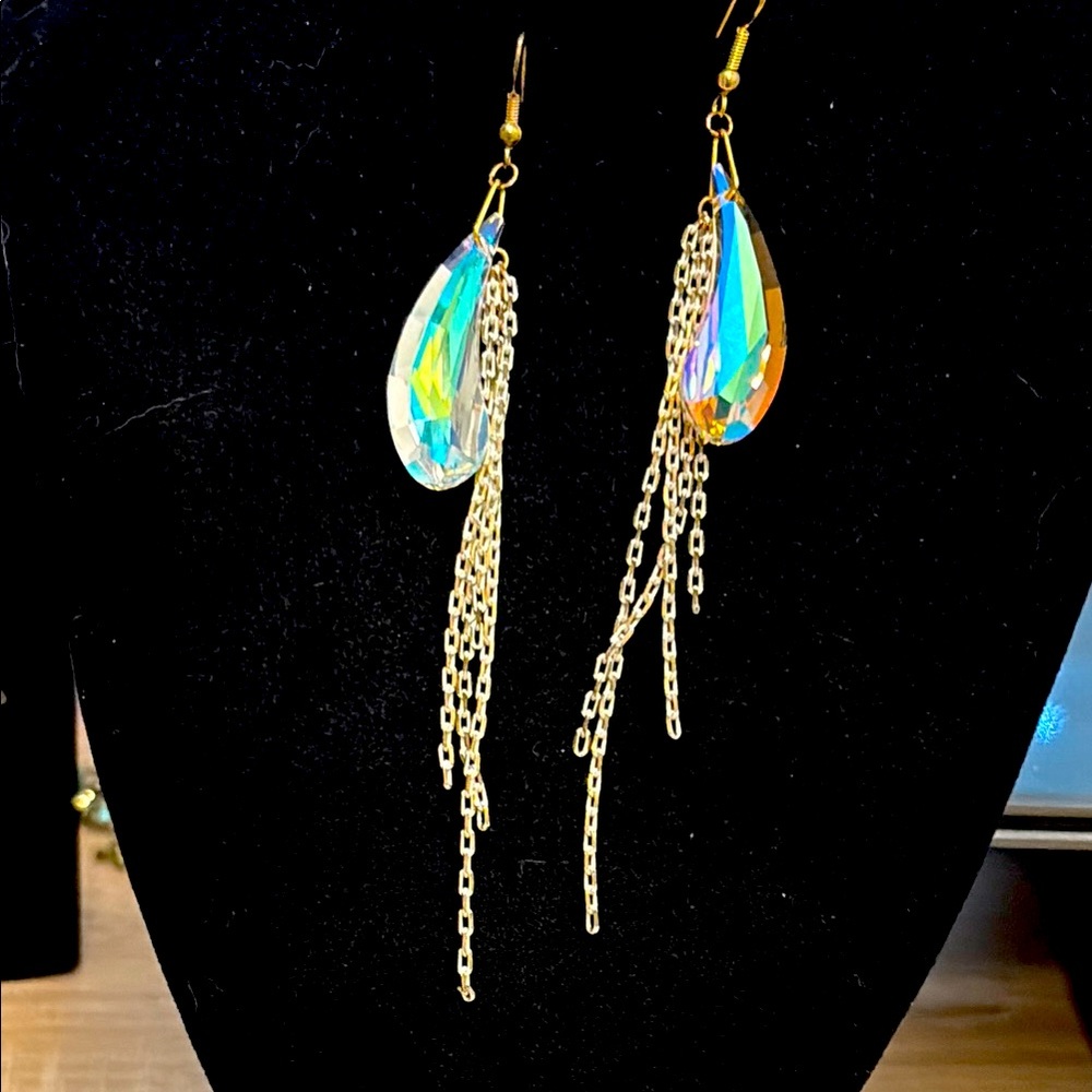 Stunning, vintage AB crystal hook, earrings, gold tone